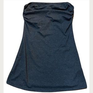 💕 3/$10 💕 
BRAND NEW with tag ✨ Gray tube top